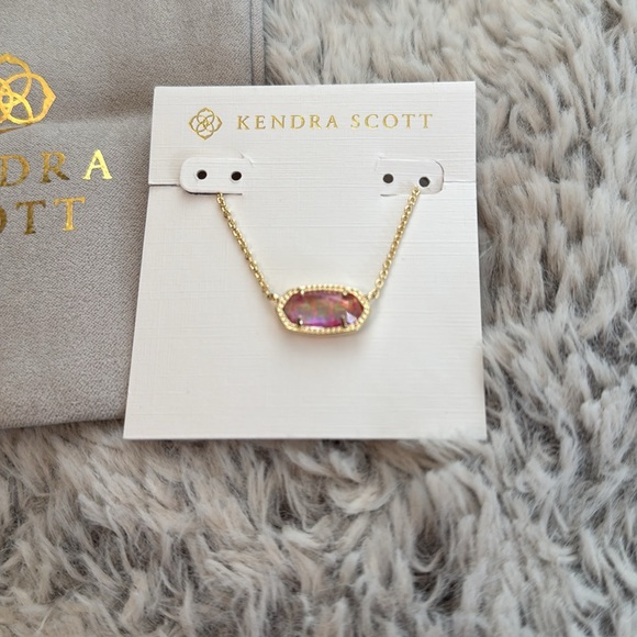 Kendra Scott Elisa necklace Gold, Fushia Kyocer Opal - Picture 4 of 4
